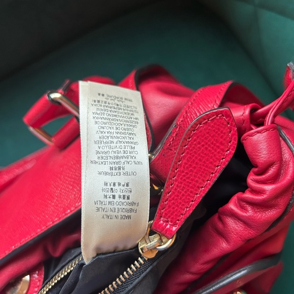 Burberry Leather Crossbody Shoulder Bag Red - Picture 9 of 13
